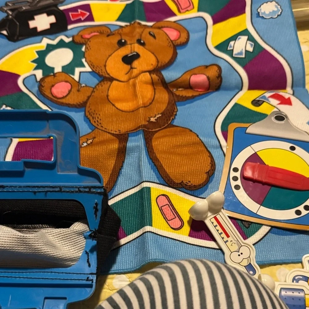 VTG Fisher Price Game. Get Better Bear! Doctor Bag ||Pretend Play Dr. 1996